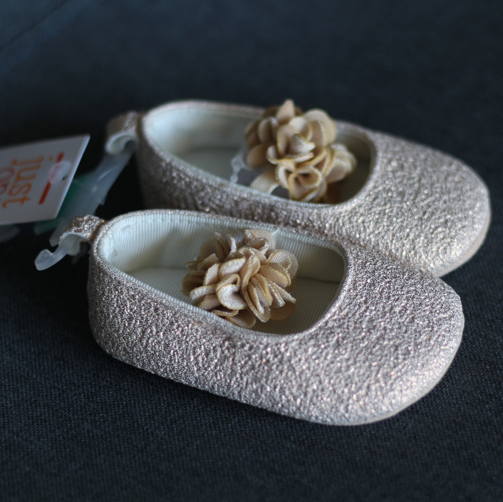 Carters, carter's, baby shoes, size 0-3, shiny